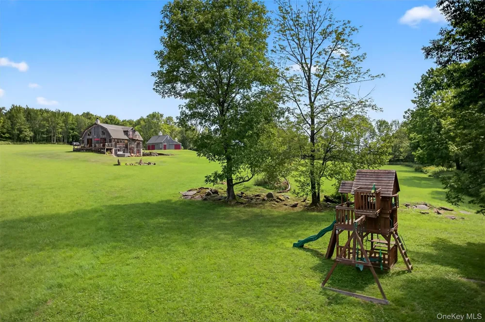 63 Sky View Drive Callicoon, NY 12723