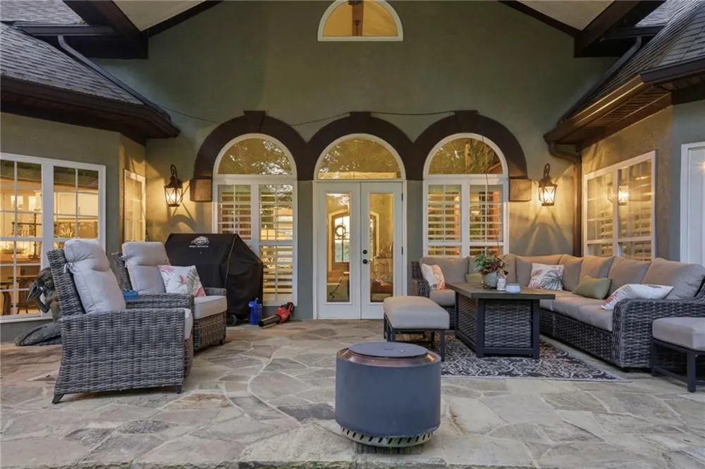 416 Spring Place Road NE White, GA 30184