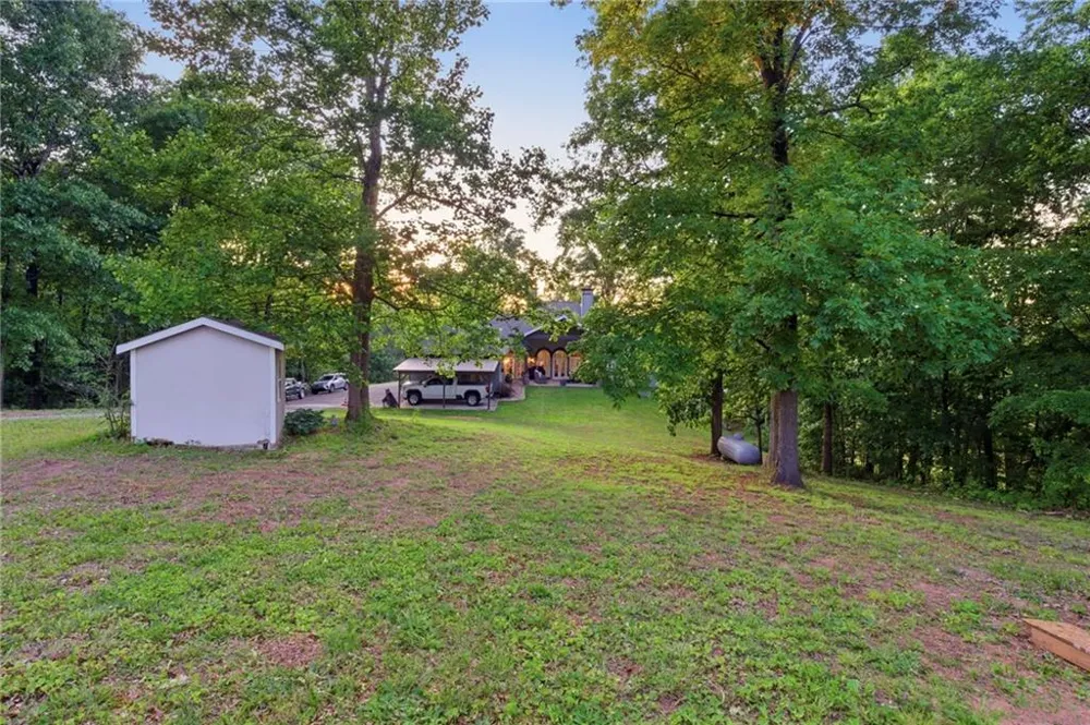 416 Spring Place Road NE White, GA 30184