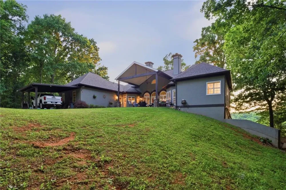 416 Spring Place Road NE White, GA 30184