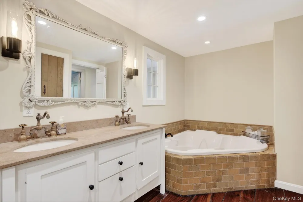1429 Jackson Corners Road Red Hook, NY 12571