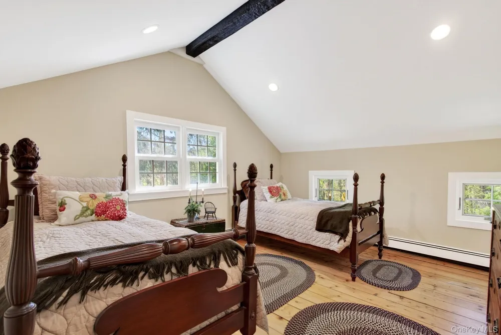 1429 Jackson Corners Road Red Hook, NY 12571