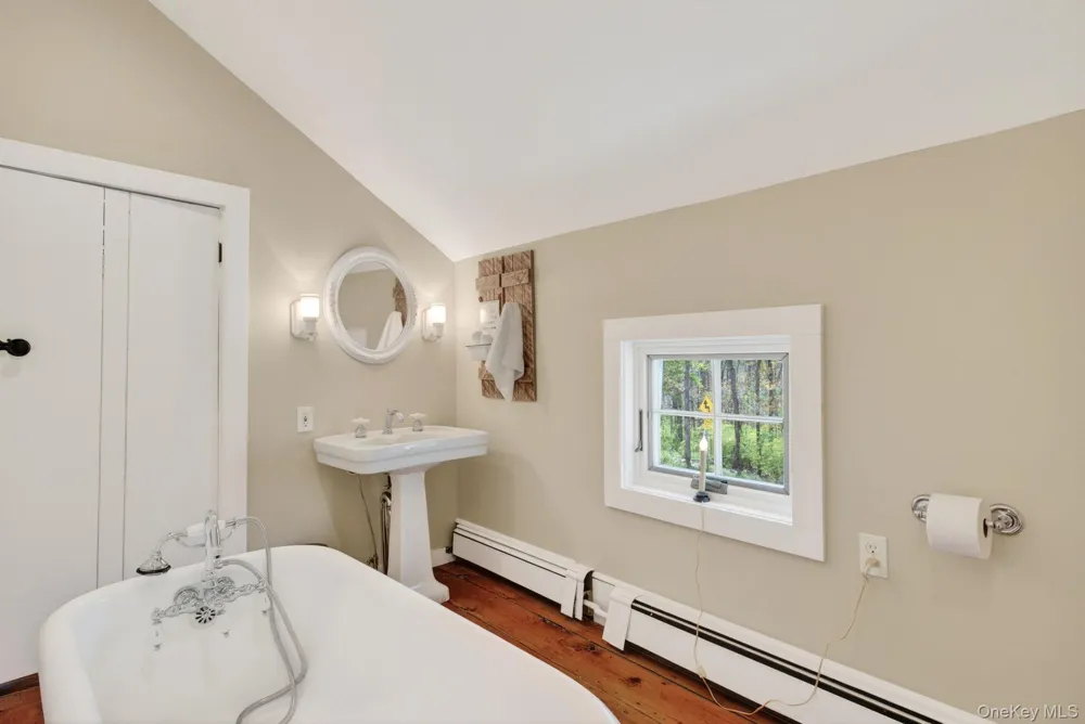1429 Jackson Corners Road Red Hook, NY 12571