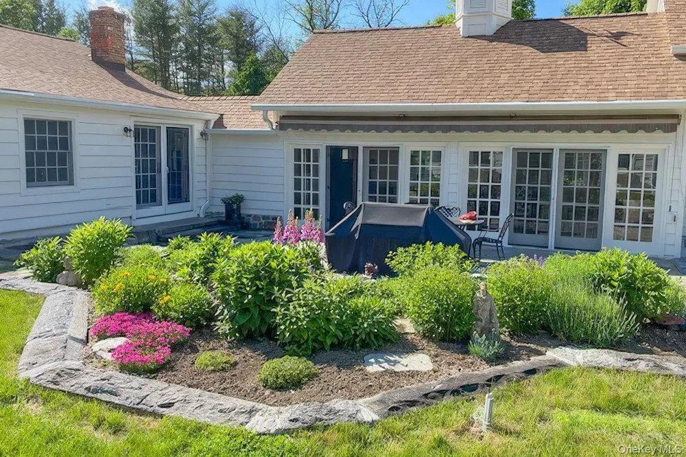 1429 Jackson Corners Road Red Hook, NY 12571