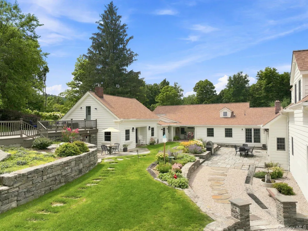 1429 Jackson Corners Road Red Hook, NY 12571