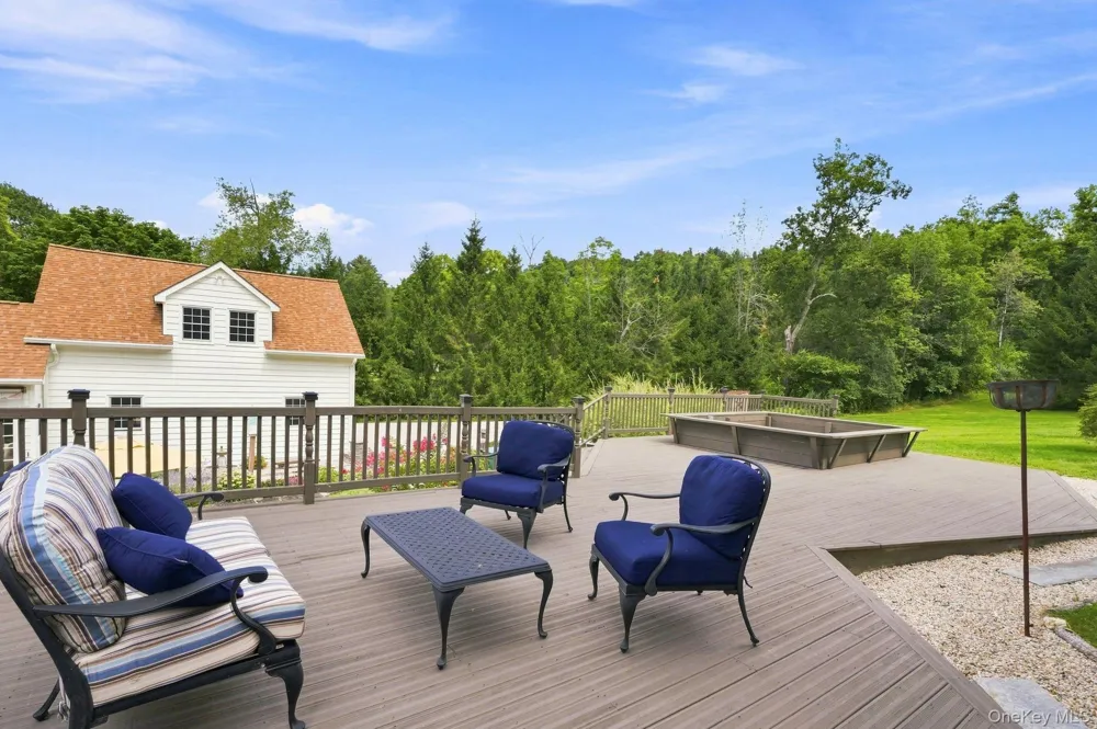 1429 Jackson Corners Road Red Hook, NY 12571