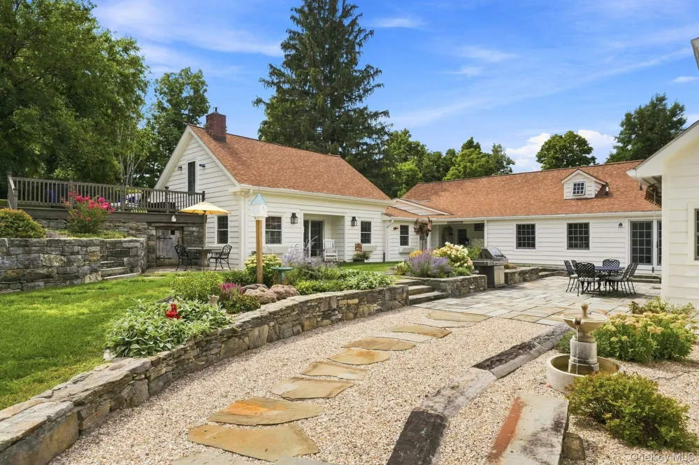 1429 Jackson Corners Road Red Hook, NY 12571
