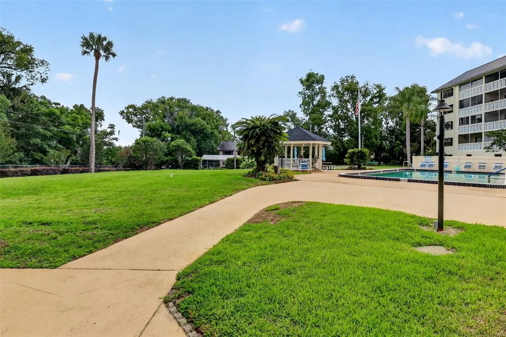 101 GRANDVIEW STREET #1 Mount Dora, FL 32757