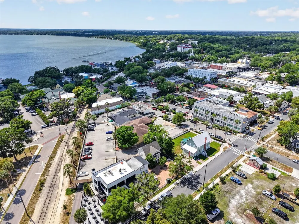 101 GRANDVIEW STREET #1 Mount Dora, FL 32757