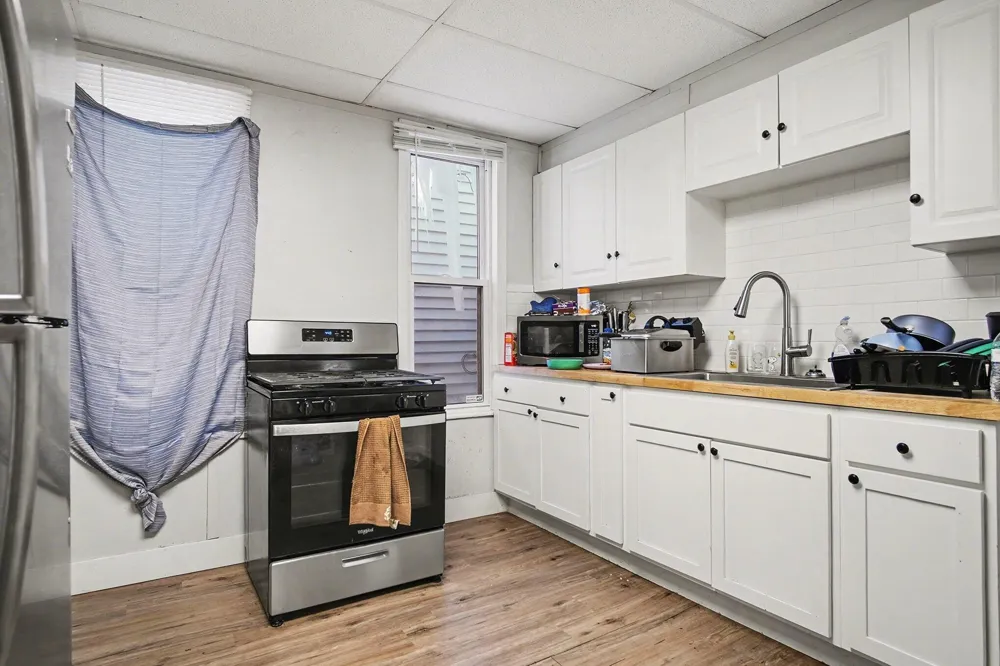 916 Lafayette Avenue NE Grand Rapids, MI 49503