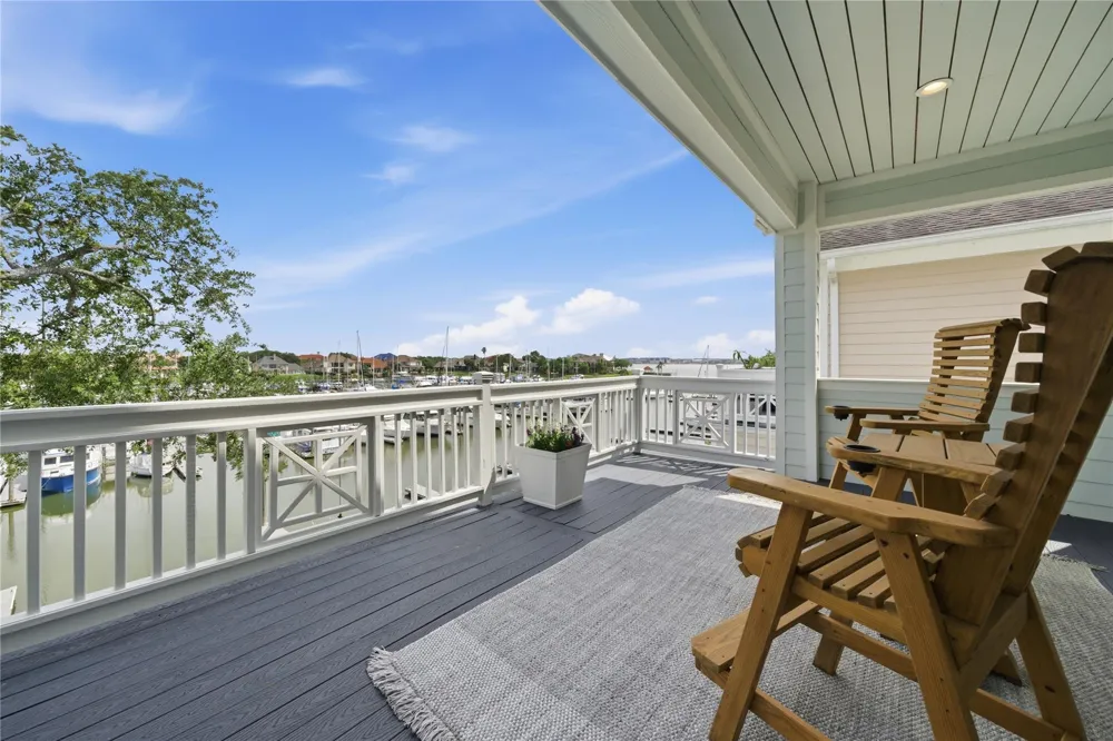 2174 Marina Way Kemah, TX 77565