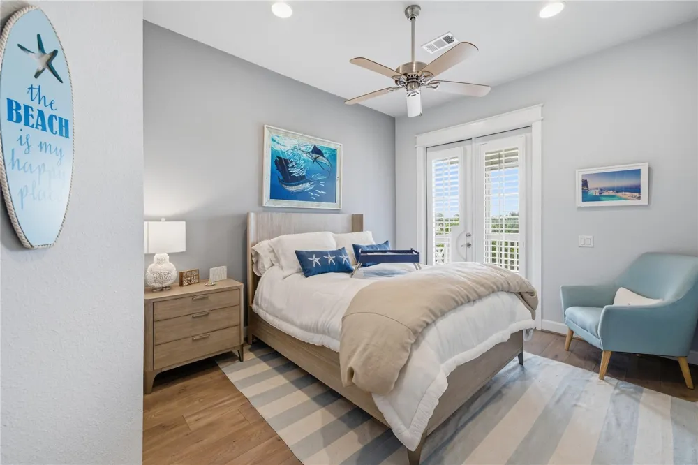 2174 Marina Way Kemah, TX 77565