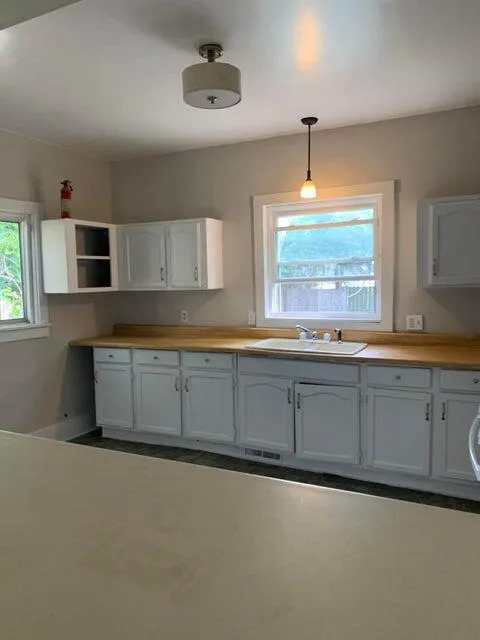 754 Olympia Street SW Grand Rapids, MI 49503