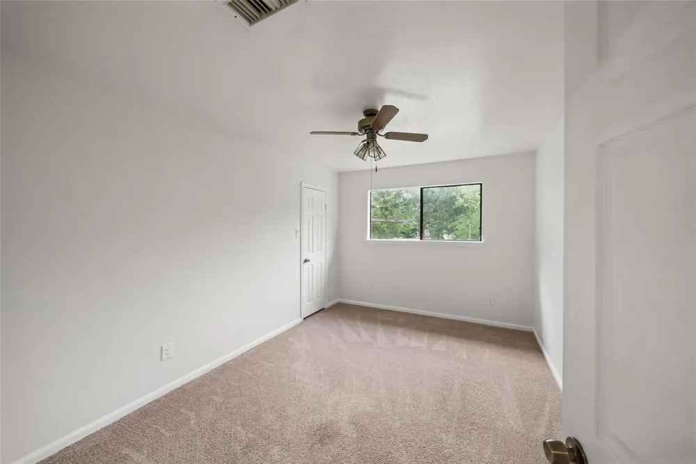 16510 De Lozier Street Jersey Village, TX 77040