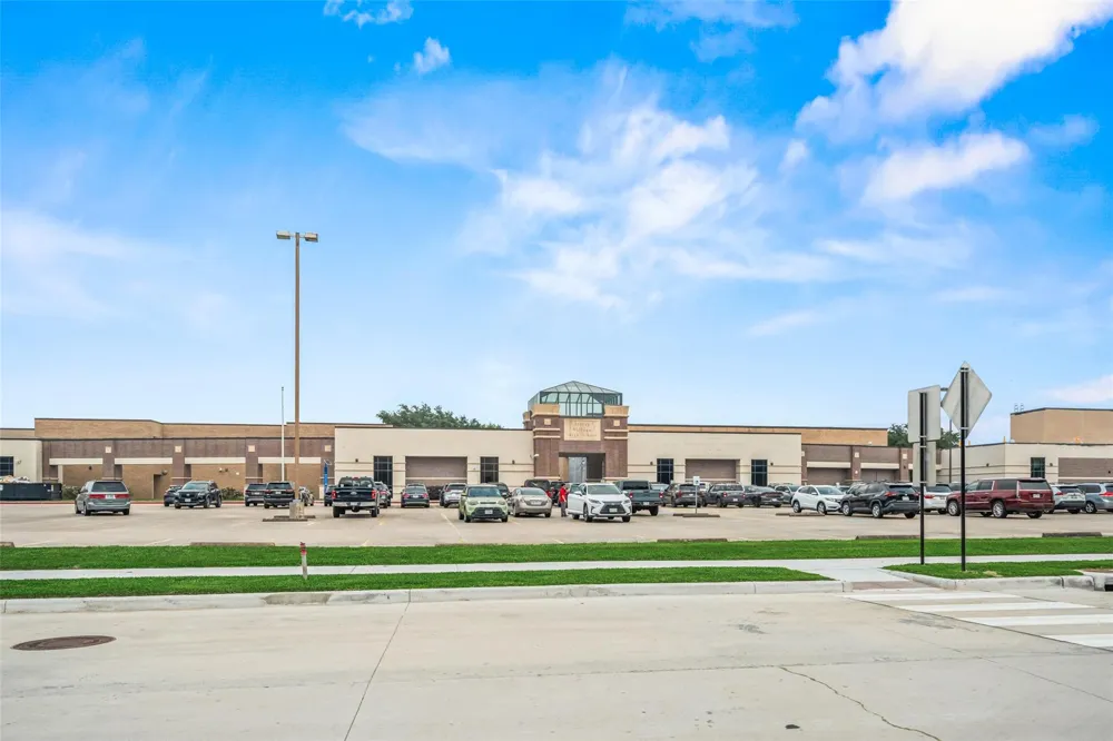 16510 De Lozier Street Jersey Village, TX 77040