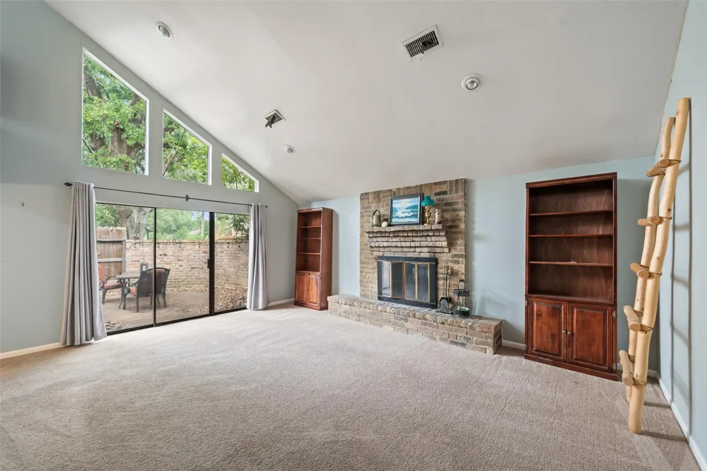 16510 De Lozier Street Jersey Village, TX 77040
