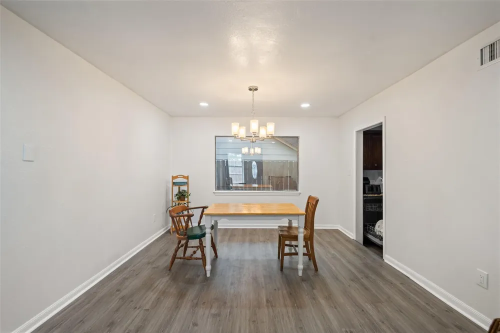 16510 De Lozier Street Jersey Village, TX 77040