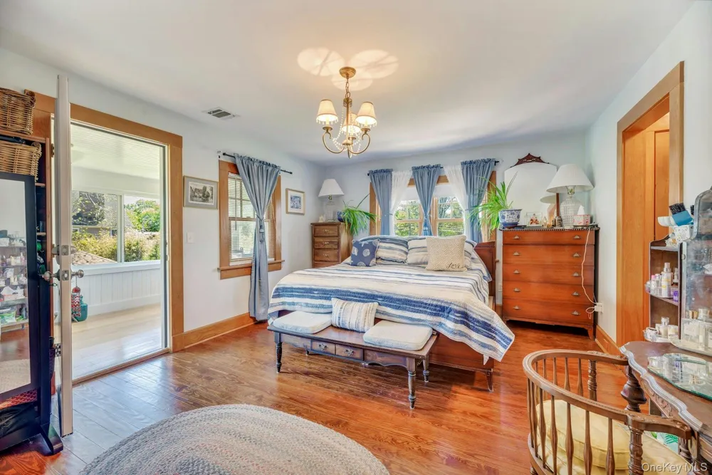 1025 9th Street Greenport, NY 11944