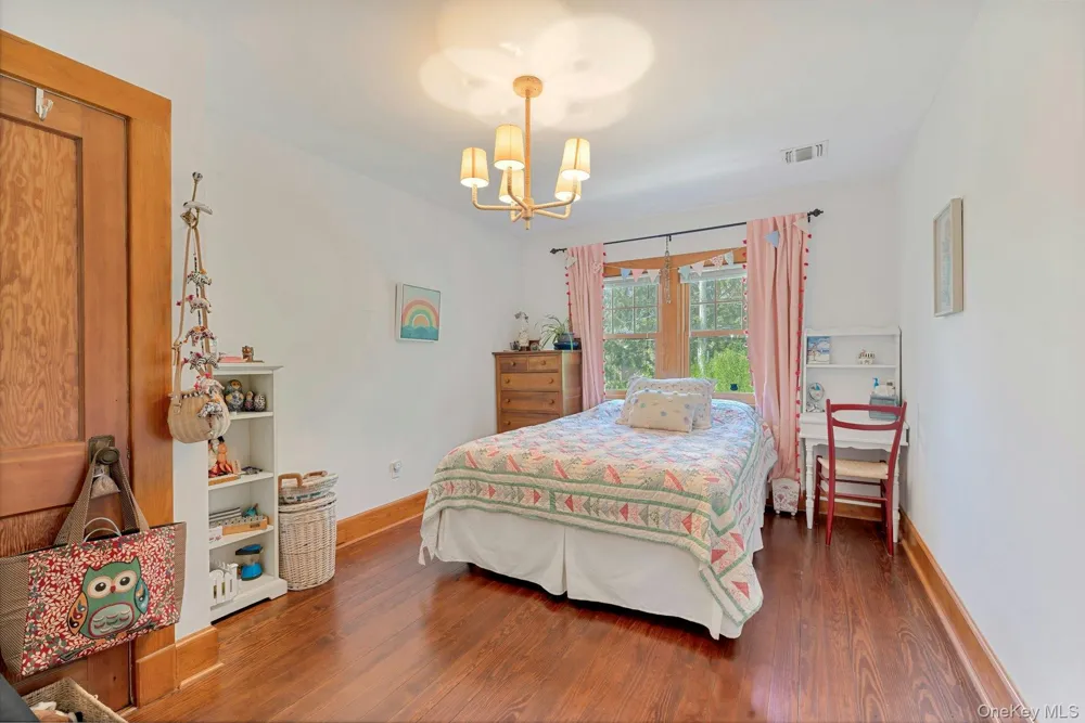 1025 9th Street Greenport, NY 11944