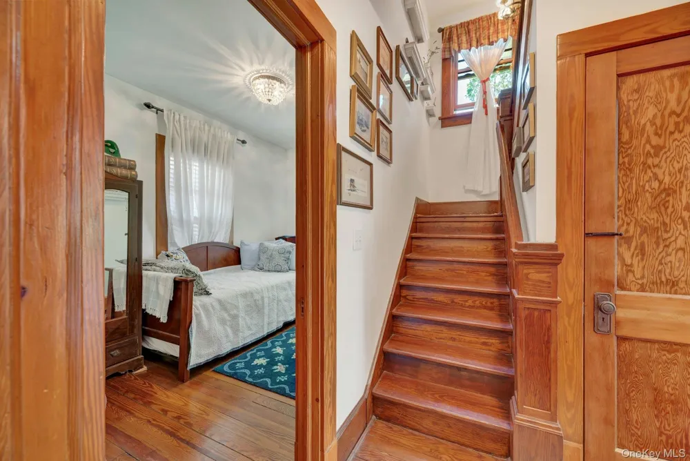 1025 9th Street Greenport, NY 11944