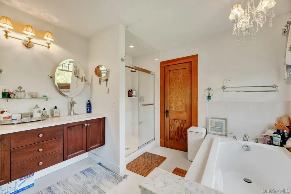 1025 9th Street Greenport, NY 11944
