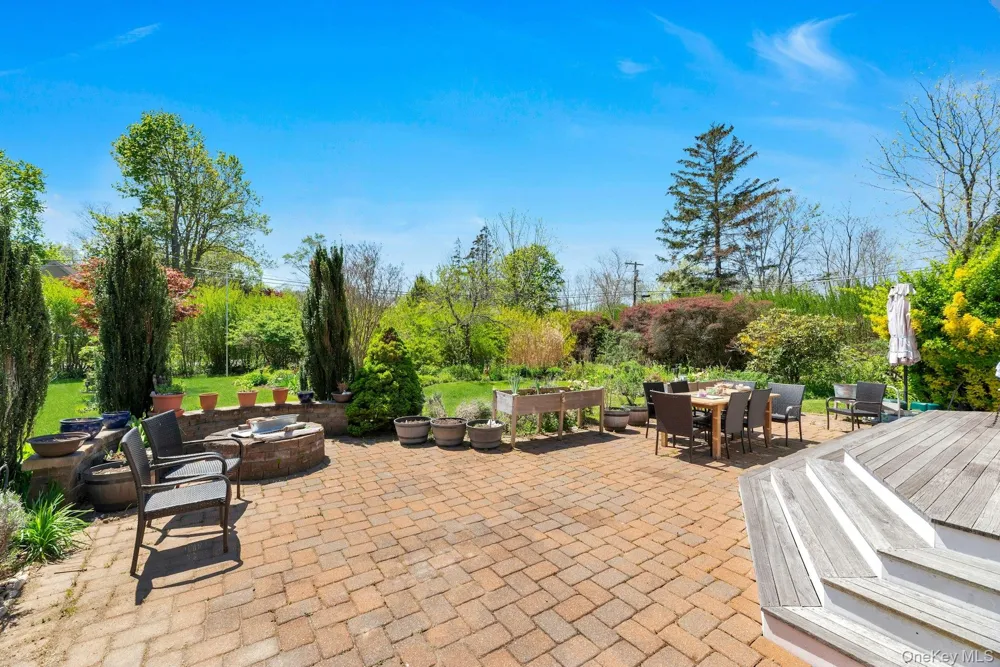 1025 9th Street Greenport, NY 11944