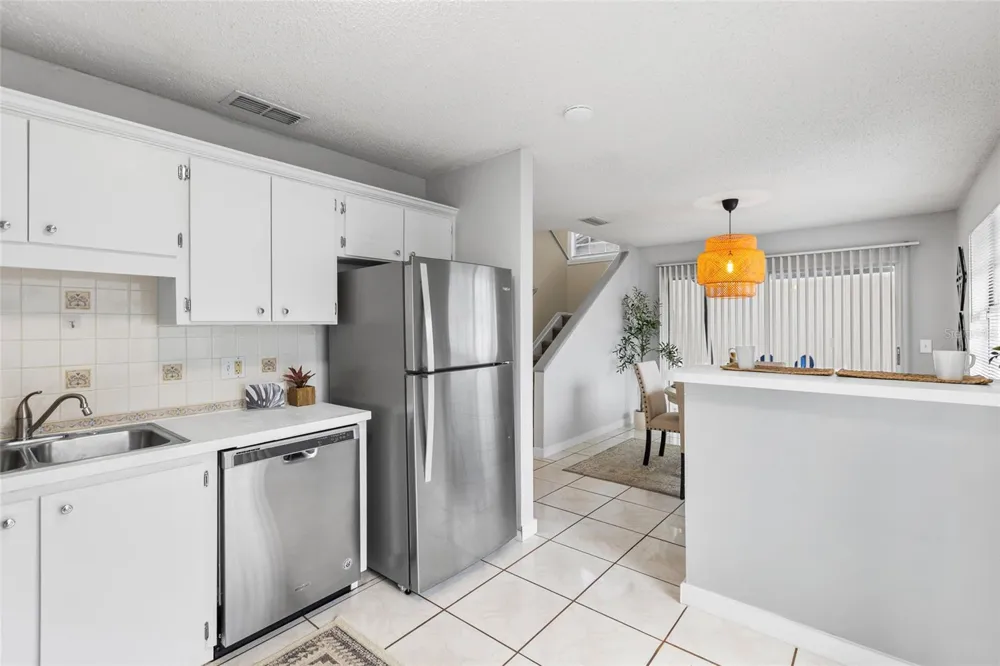 7608 WILLOW PARK DRIVE Temple Terrace, FL 33637