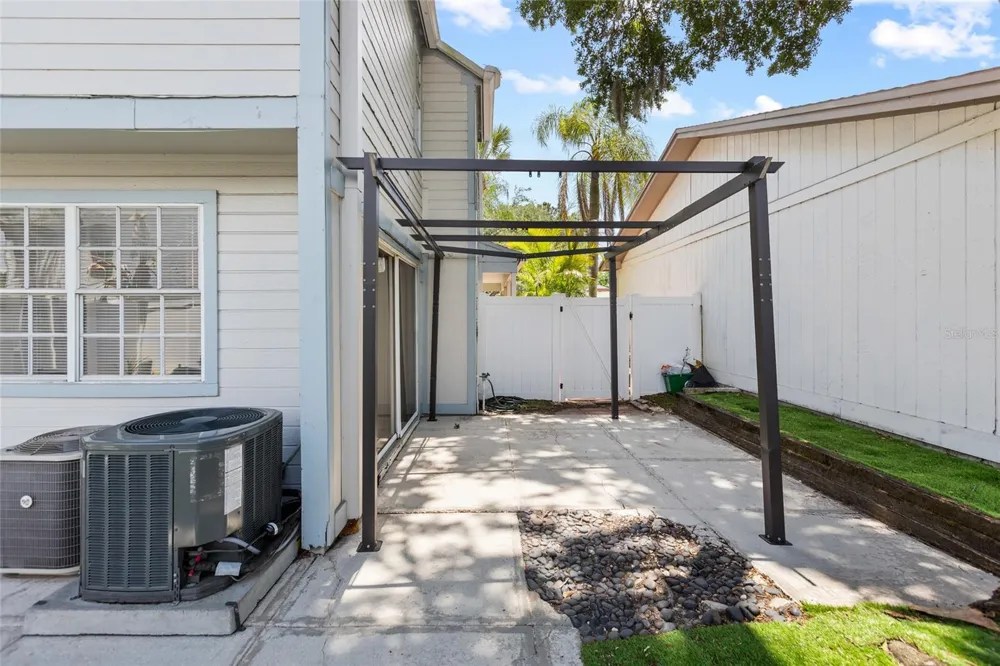 7608 WILLOW PARK DRIVE Temple Terrace, FL 33637