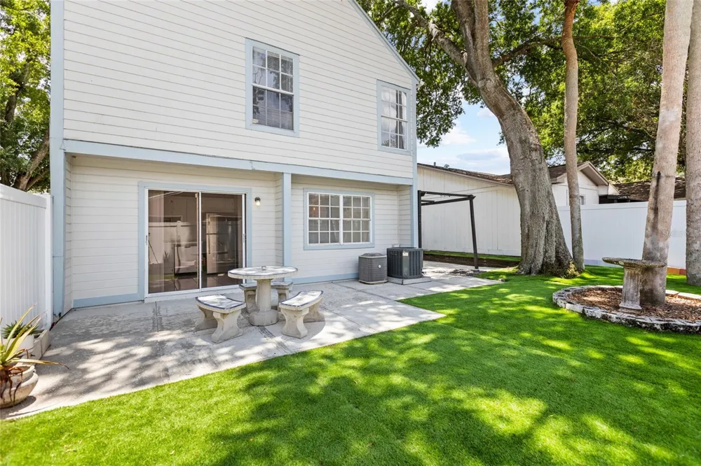 7608 WILLOW PARK DRIVE Temple Terrace, FL 33637