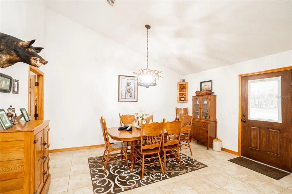 8600 NE 147TH AVENUE ROAD Silver Springs, FL 34488