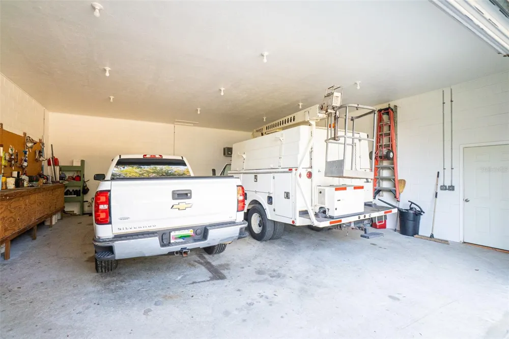 8600 NE 147TH AVENUE ROAD Silver Springs, FL 34488
