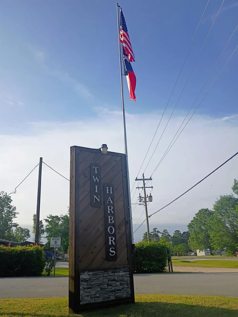 465 Creek Drive Onalaska, TX 77360