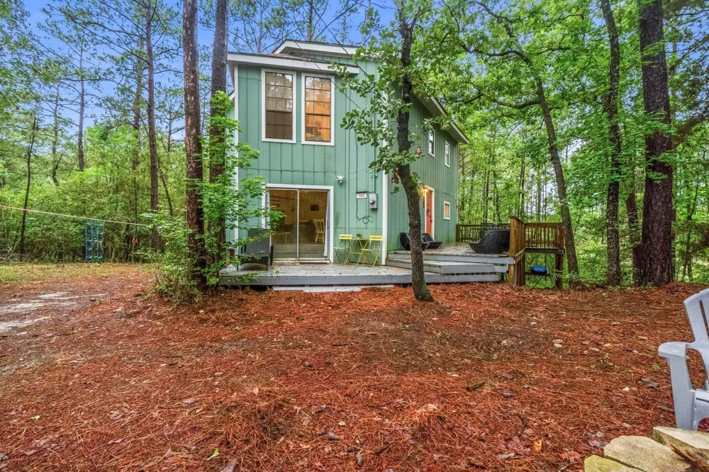 465 Creek Drive Onalaska, TX 77360