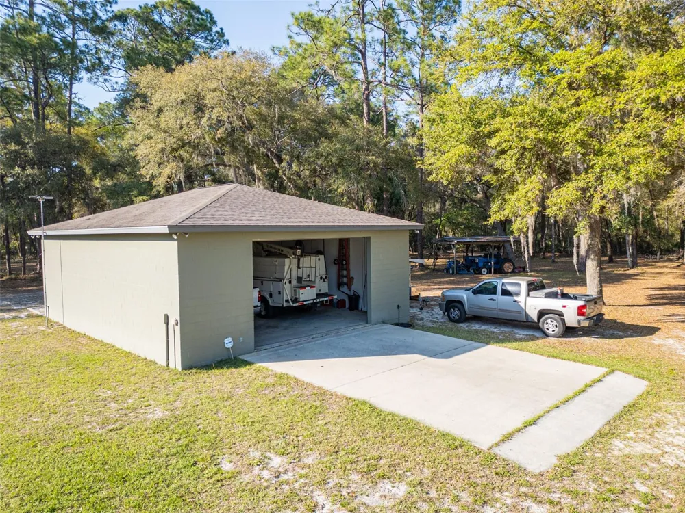 8600 NE 147TH AVENUE ROAD Silver Springs, FL 34488