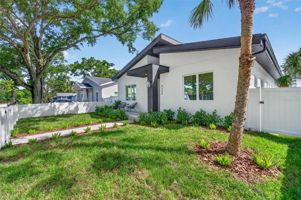 4365 IRIS STREET St Petersburg, FL 33714