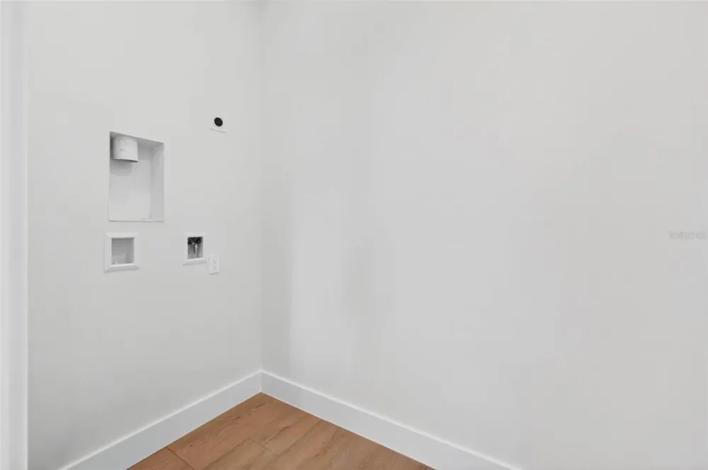 4365 IRIS STREET St Petersburg, FL 33714
