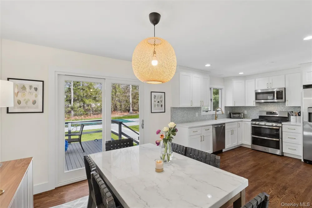 135 Pembroke Drive East Hampton, NY 11937