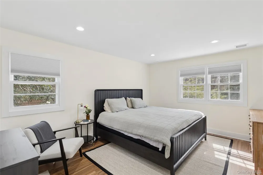135 Pembroke Drive East Hampton, NY 11937