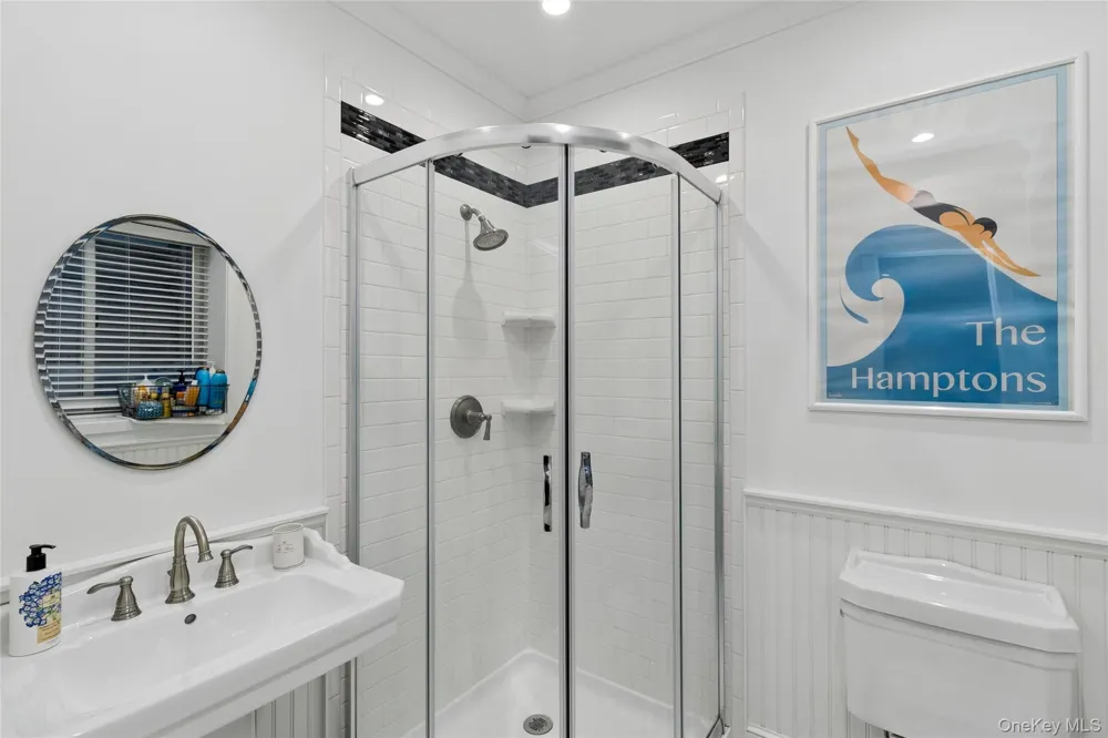 135 Pembroke Drive East Hampton, NY 11937