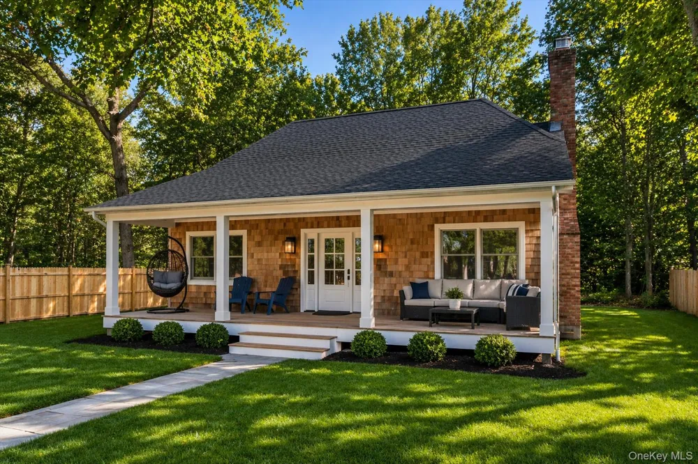 502 Springs Fireplace Road East Hampton, NY 11937
