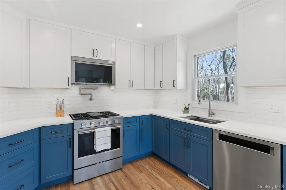502 Springs Fireplace Road East Hampton, NY 11937
