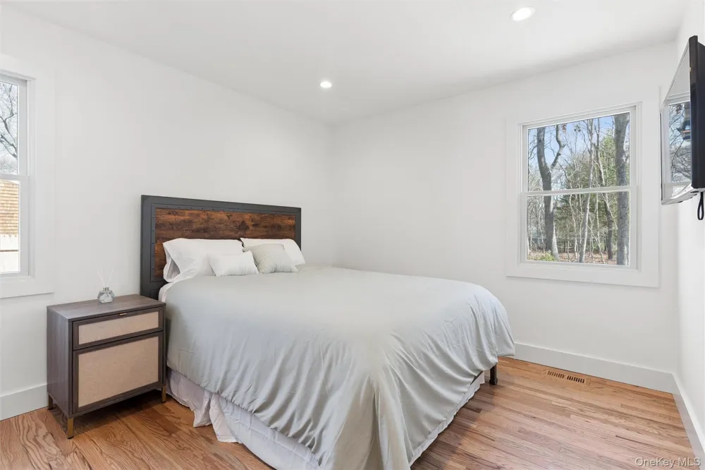 502 Springs Fireplace Road East Hampton, NY 11937