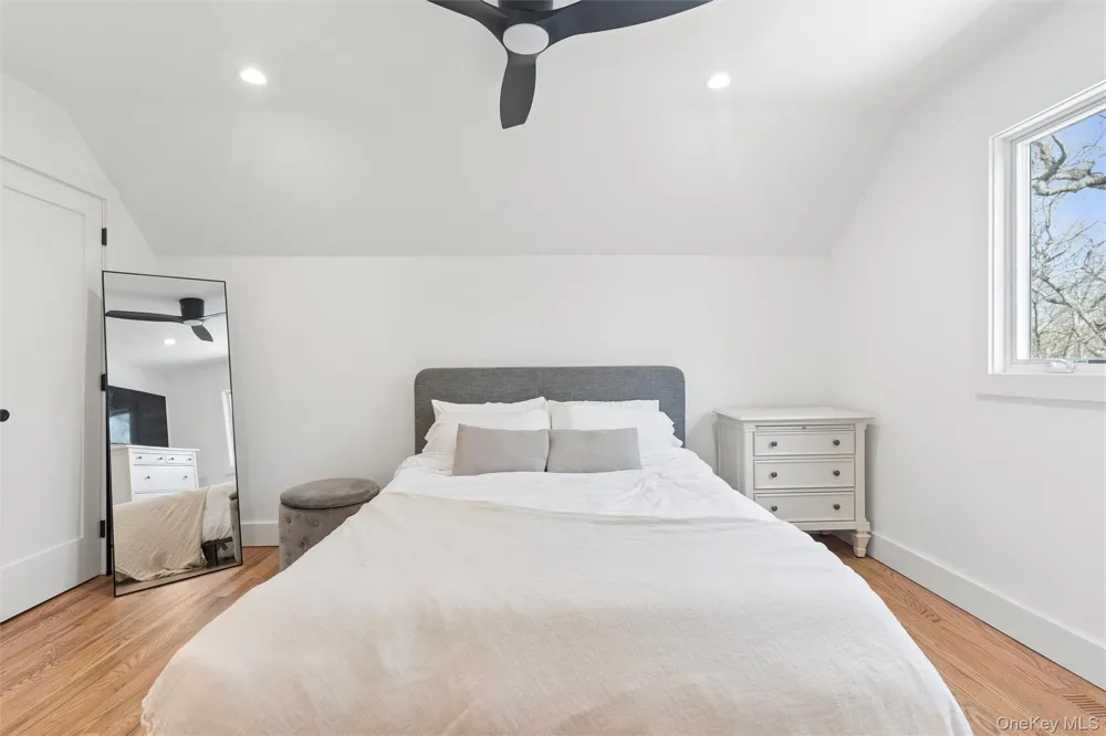 502 Springs Fireplace Road East Hampton, NY 11937