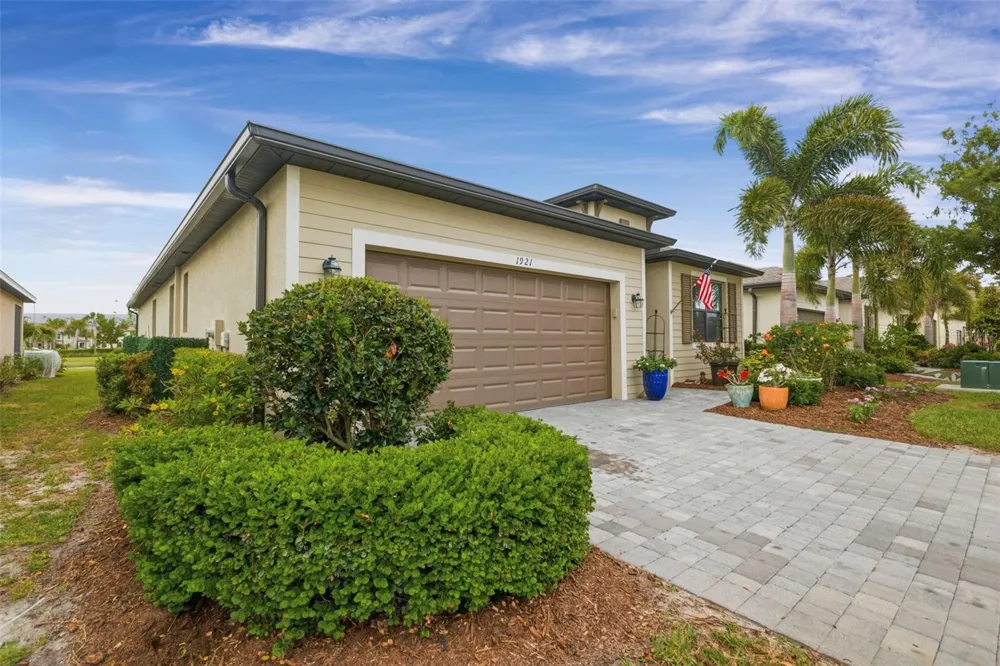 1921 E ISLES ROAD Port Charlotte, FL 33953