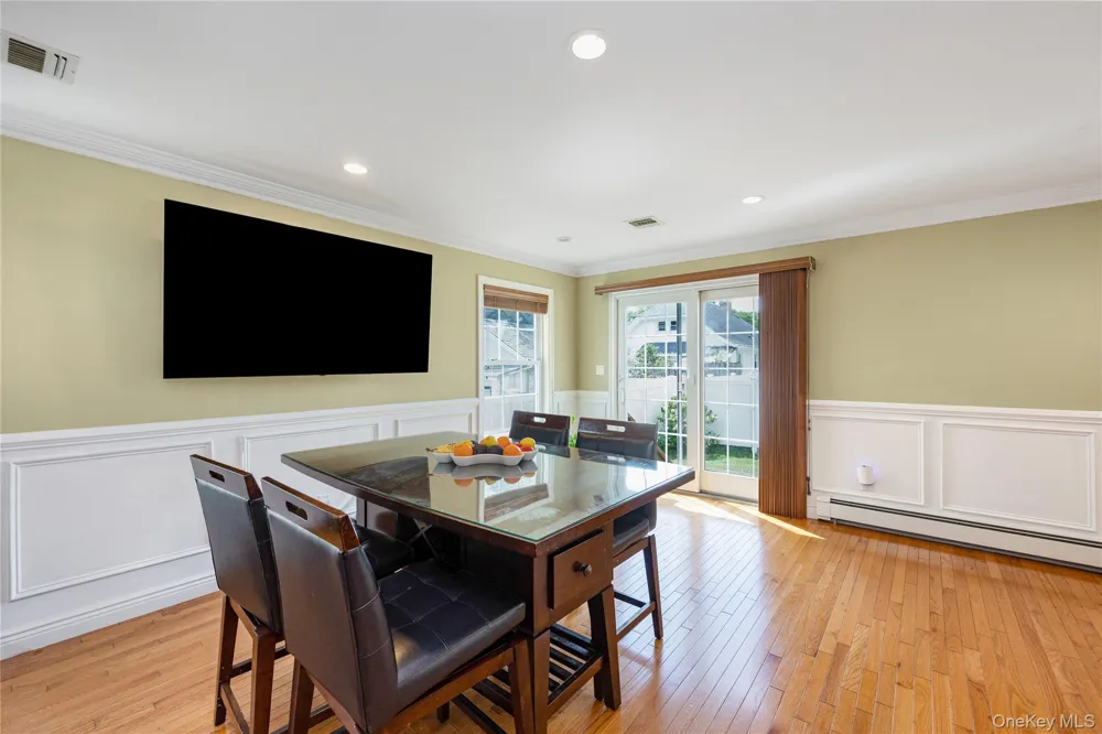 2758 Harvard Place Baldwin, NY 11510