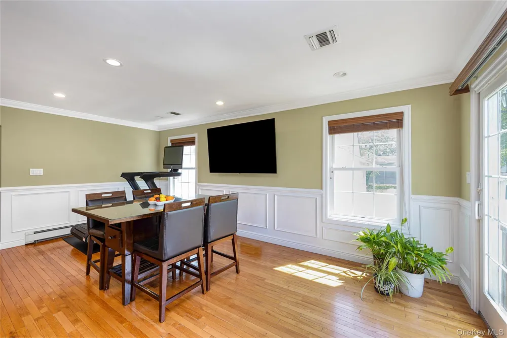 2758 Harvard Place Baldwin, NY 11510