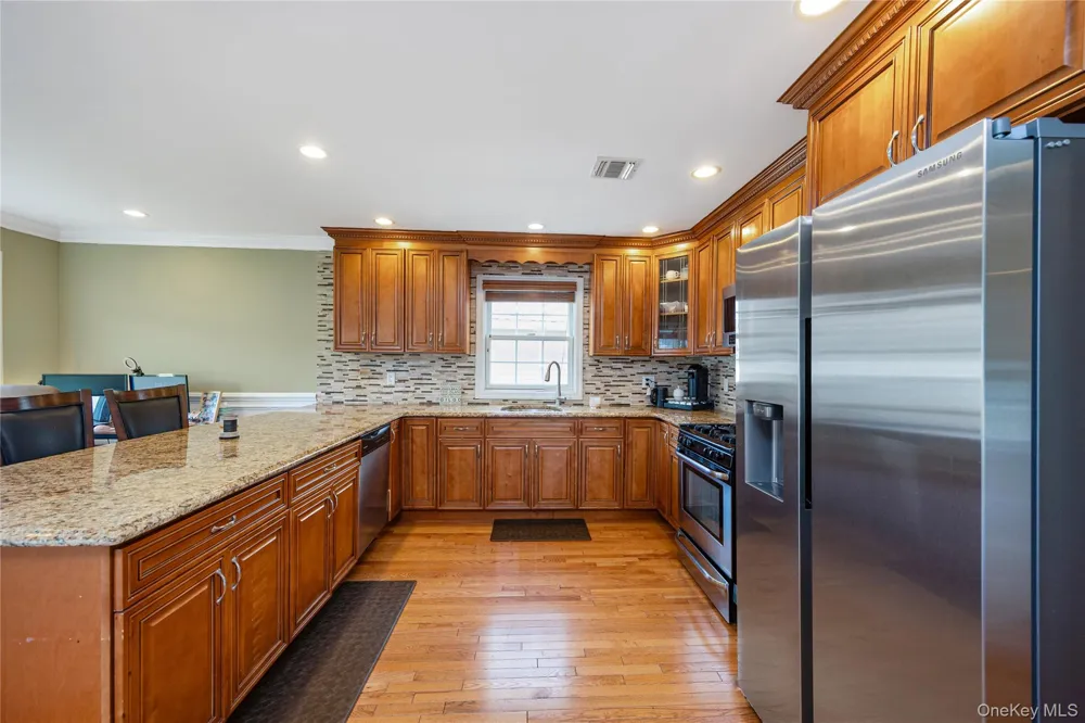 2758 Harvard Place Baldwin, NY 11510