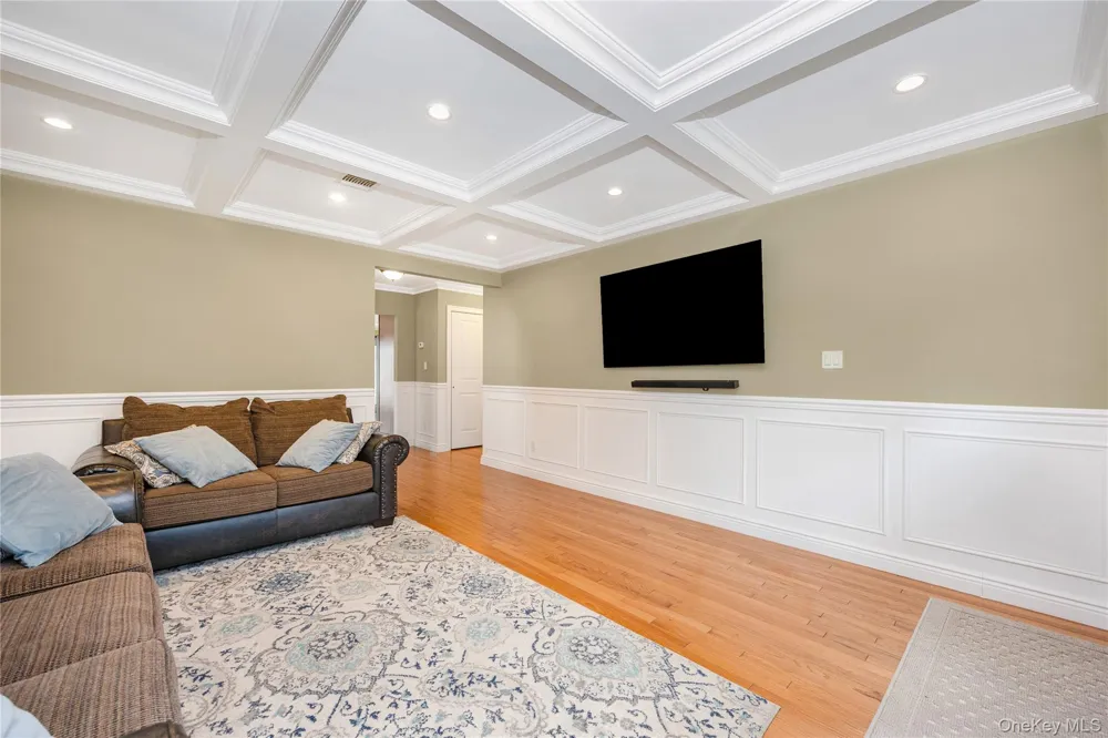 2758 Harvard Place Baldwin, NY 11510