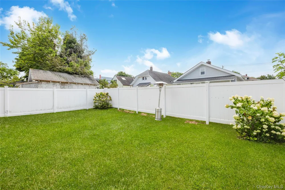 2758 Harvard Place Baldwin, NY 11510