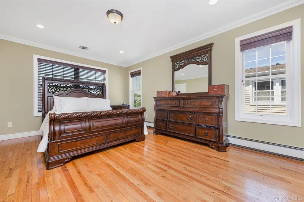 2758 Harvard Place Baldwin, NY 11510